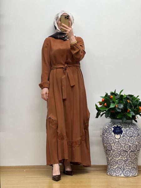 MissWhence Nakış Detaylı Ferm.Cupro Elbise 25Y-37800