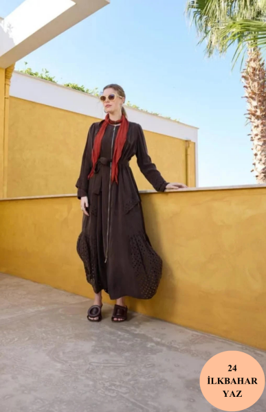 MissWhence Lazer Kesim Detaylı Pardesü 35511