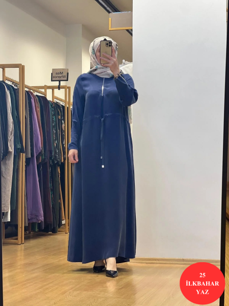 MissDalida Yakası Fermuarlı Beli Büzgülü Elbise 25Y-4011