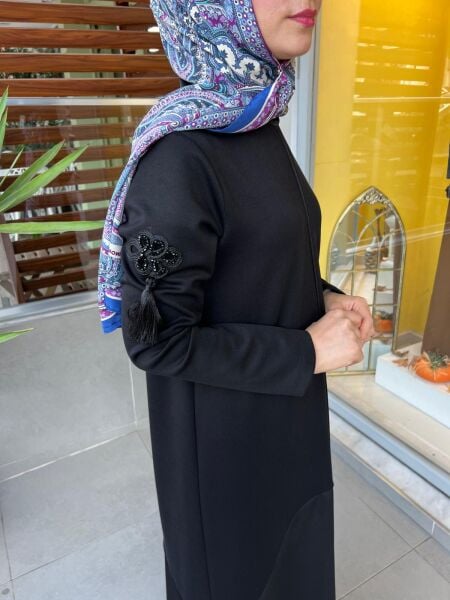 Mascara Dik Yaka Kollar Aksesuarlı Elbise 56MK5101