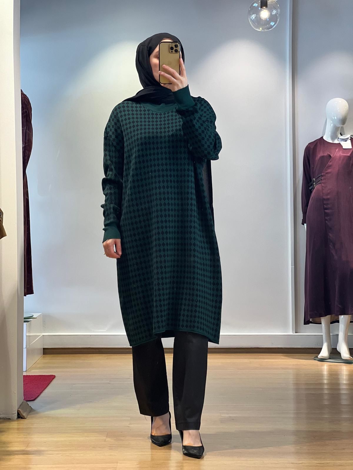 MissWhence Kazayağı Desenli Triko Tunik 34011