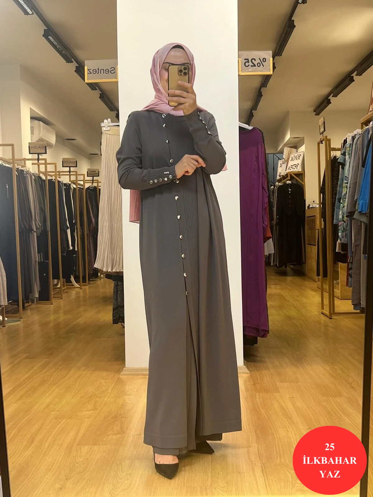 MissDalida Yuvarlak Yaka Düğmeli Uzun Triko Hırka 25Y-9020