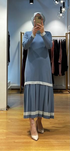 MissDalida Üst Kısmı Düz Pilise Detaylı Elbise T24Y-4010