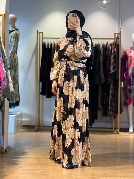 Jamıla Sarah Çiçek Des. Bel. Metal Aksesuarlı Kadife Elbise FW25-3044