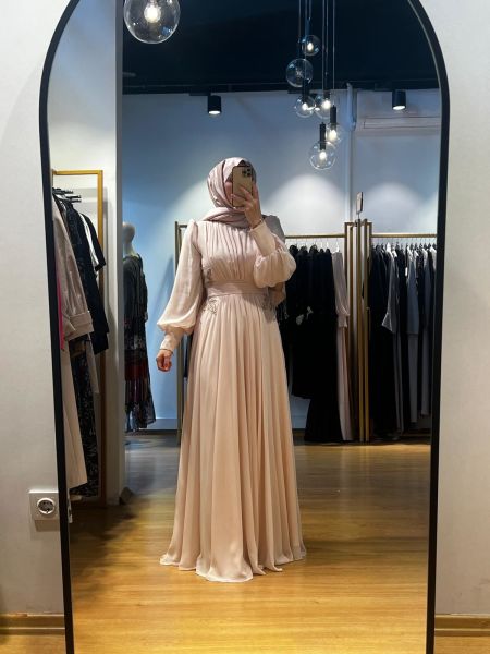 Jamıla Sarah Özü Büzgülü Balon Kollu Aplikli Şifon Elbise SS24-3026