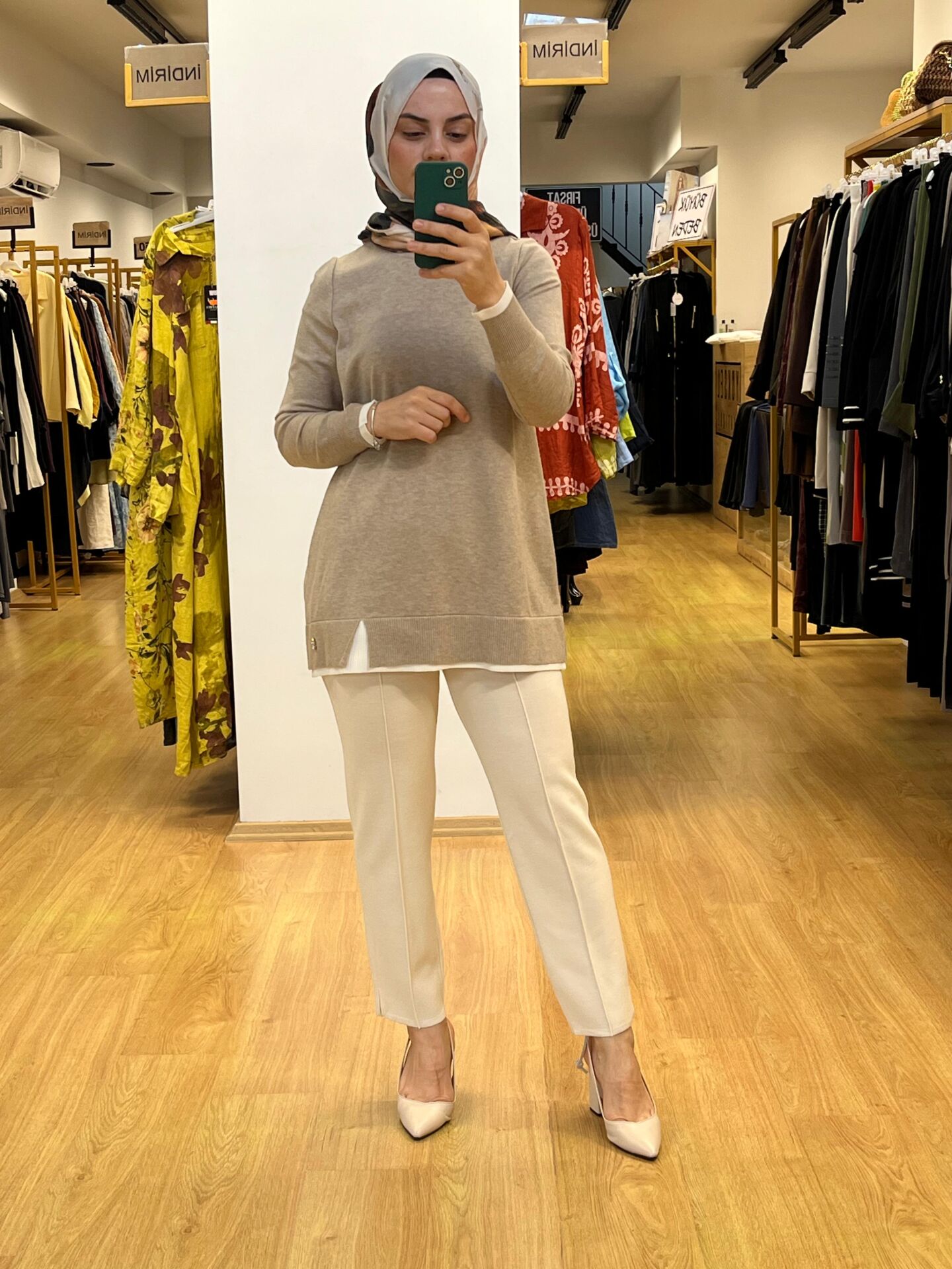 MissDalida Yakası Yırtmaçlı Triko Tunik T25PF-6002